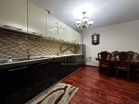 Tirane, jepet me qera apartament 2+1 Kati 5, 100 m² 500 € (rruga fortuzi)
