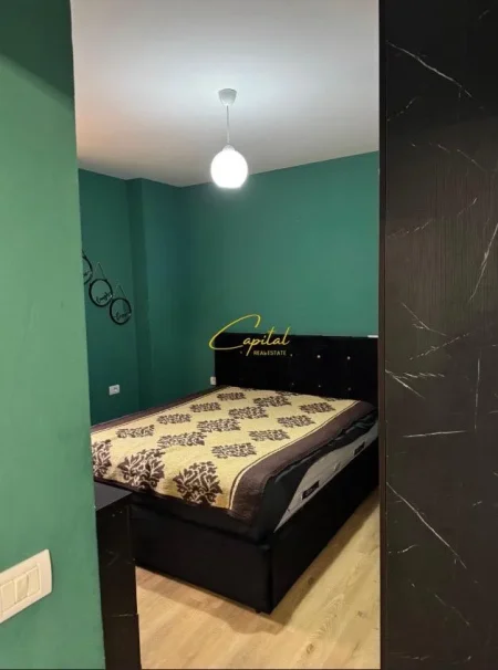 Tirane, jepet me qera apartament 3+1 Kati 3, 92 m² 550 € (KOPSHTI BOTANIK)