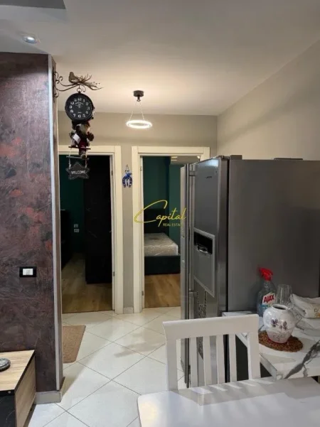 Tirane, jepet me qera apartament 3+1 Kati 3, 92 m² 550 € (KOPSHTI BOTANIK)