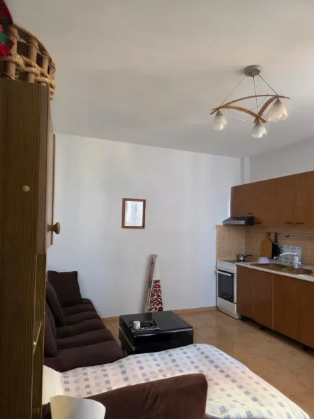 Tirane, jepet me qera apartament 1+1 Kati 5, 61 m² 500 € (Fakulteti i Mjeksis)