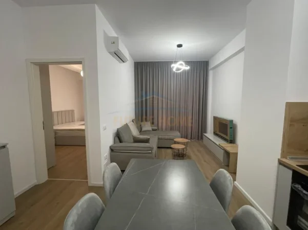Tirane, jepet me qera apartament 1+1+Ballkon Kati 6, 58 m² 400 € (Kompleksi Kaimi)