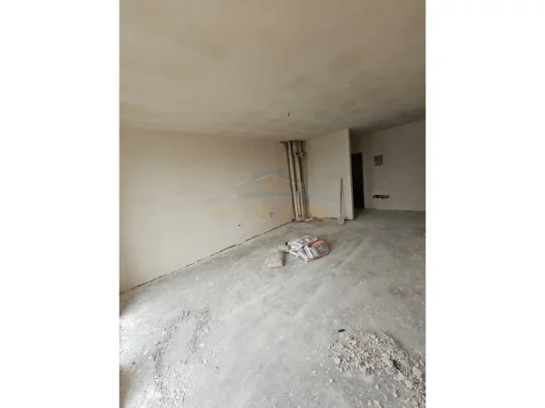 Tirane, shitet apartament 3+1+2+Post Parkimi+Ballkon Kati 3, 117 m² 137.840 € (Univers City)