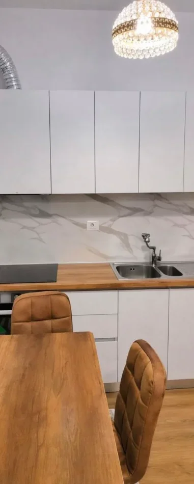 Tirane, shitet apartament 2+1 Kati 6, 117.000 € 