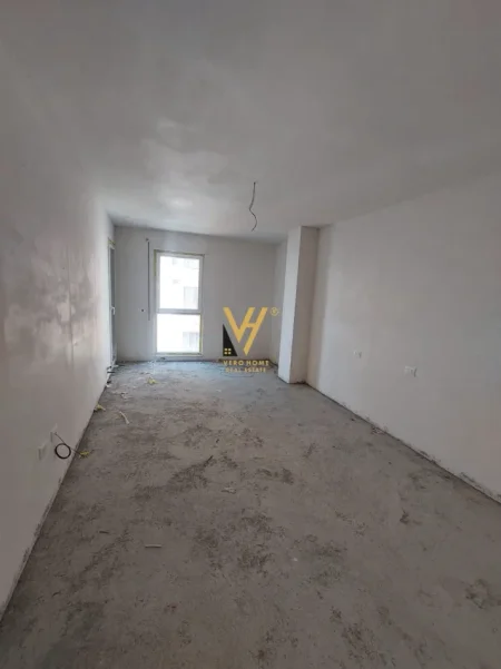 Tirane, shitet apartament 2+1+Ballkon Kati 3, 121 m² 243.000 € (XHAMLLIKU)
