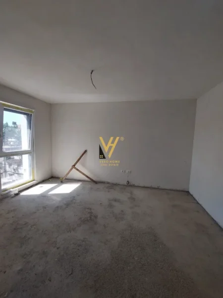 Tirane, shitet apartament 2+1+Ballkon Kati 3, 110 m² 222.000 € (XHAMLLIKU)