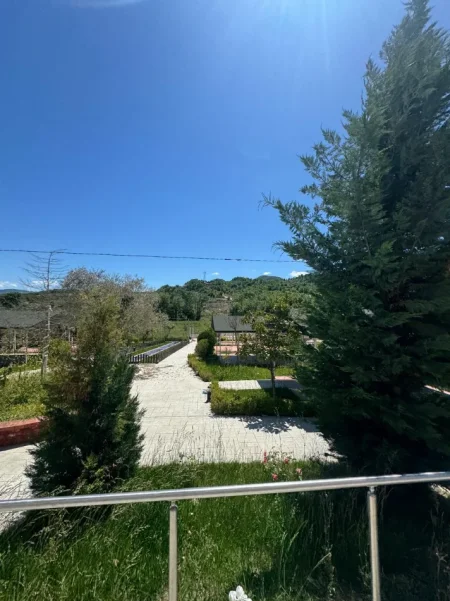 Tirane, shitet ambjent biznesi , 4.940 m² 