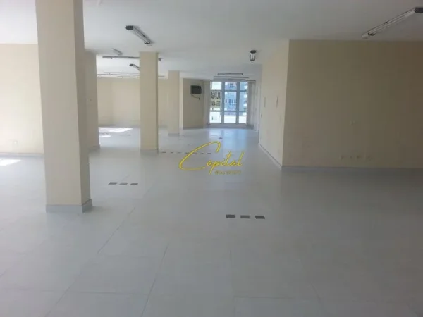 Tirane, jepet me qera ambjent biznesi Kati 0, 90 m² 800 € (ASTIR)
