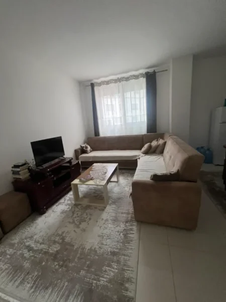 Tirane, shitet apartament 2+1 Kati 3, 81 m² 