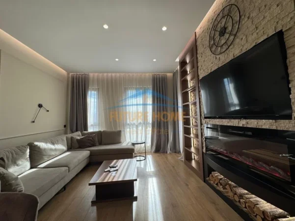 Tirane, jepet me qera apartament 1+1+Ballkon Kati 4, 76 m² 900 € (Square 21)
