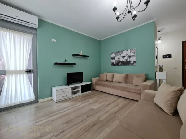 Tirane, jepet me qera apartament 1+1 Kati 3, 75 m² 400 € (misto mame)