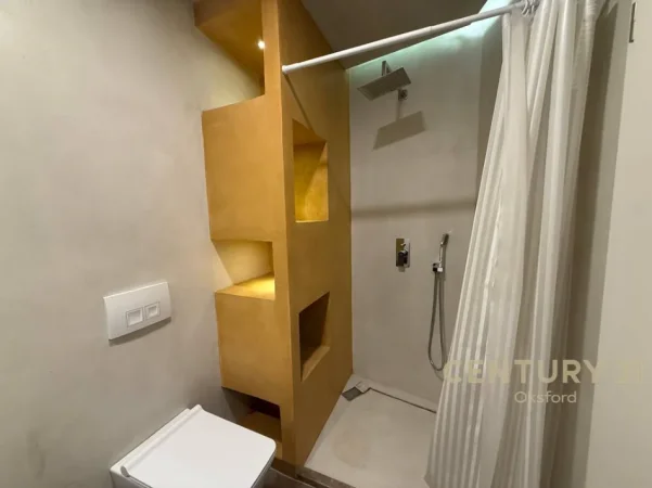 Tirane, jepet me qera apartament 2+1+Ballkon Kati 11, 91 m² 950 € (21 dhjetori kompleksi kontakt)