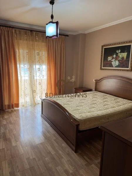 Tirane, jepet me qera apartament 1+1 Kati 8, 65 m² 60.000 € (bllok)