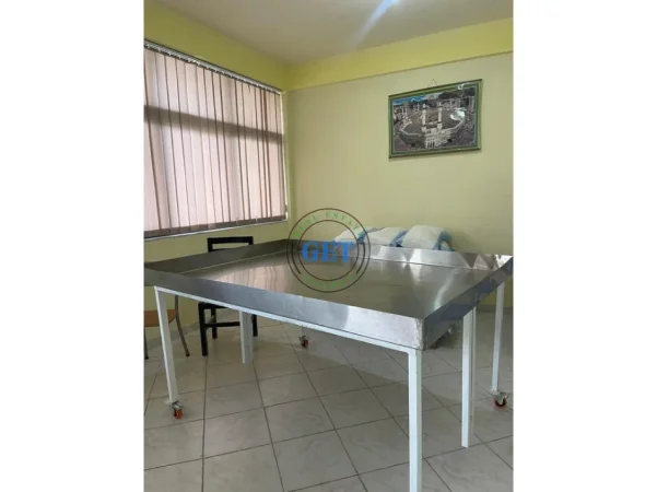 Tirane, oferte Fabrik makaronash ne shitje 21.000 €