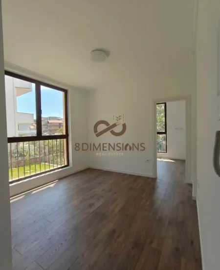 Tirane, jepet me qera Vile 3 Katshe Kati 0, 360 m² 2.500 € (rruga e elbasanit)