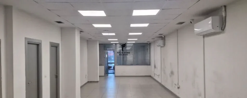 Tirane, shitet dyqan Kati 2, 220 m² 590.000 € (RRUGA E KAVAJES)