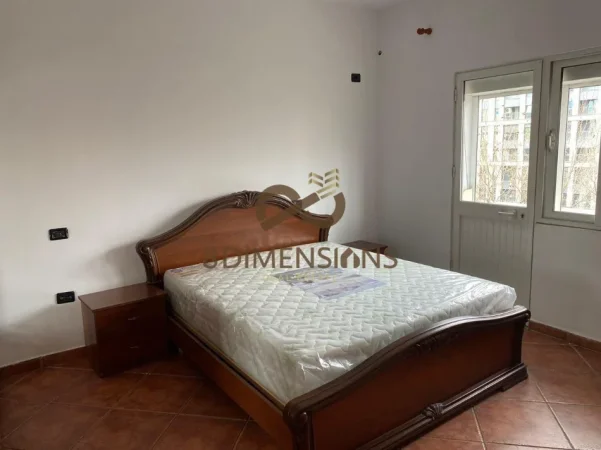 Tirane, jepet me qera apartament 2+1 Kati 5, 115 m² 550 € (ali demi)
