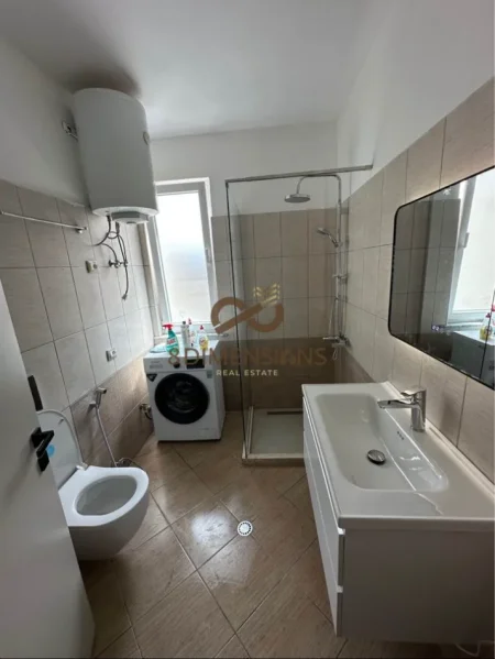 Tirane, jepet me qera apartament 2+1 Kati 6, 105 m² 550 € (astir)