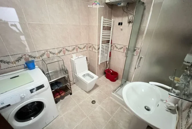 Tirane, jepet me qera apartament 1+1 Kati 6, 65 m² 650 € (Rruga Sulejman Delvina)