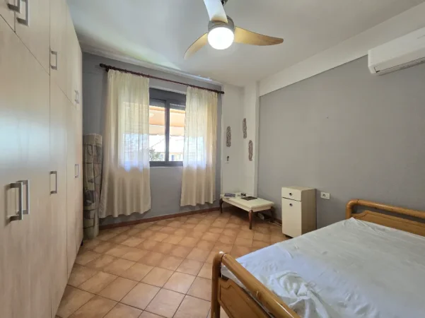 Tirane, jepet me qera apartament 2+1 Kati 3, 85 m² 520 € (Komuna e Parisit, Te Ola Fast)
