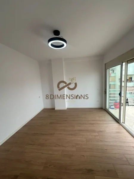 Tirane, shitet apartament 2+1+Ballkon Kati 3, 93 m² 167.000 € (kodra e diellit)