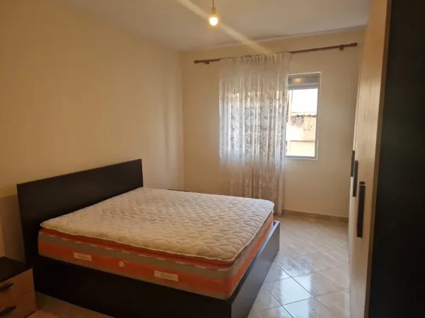 Tirane, jepet me qera apartament 1+1 Kati 2, 70 m² 450 € (Kodra e Diellit ,Rruga e Zallit)