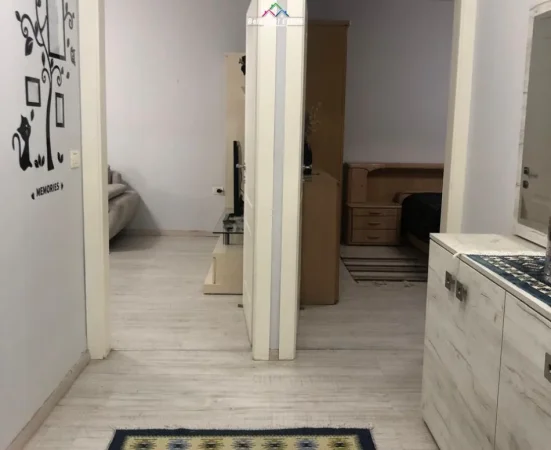 Tirane, jepet me qera apartament 1+1 Kati 5, 60 m² 450 € (Rruga Ali Demi)