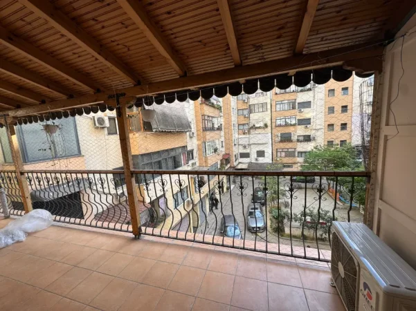 JEPET ME QIRA APARTAMENT 3+1+2 📍PRANE PALLATIT ME SHIGJETA  50.000  LEKE