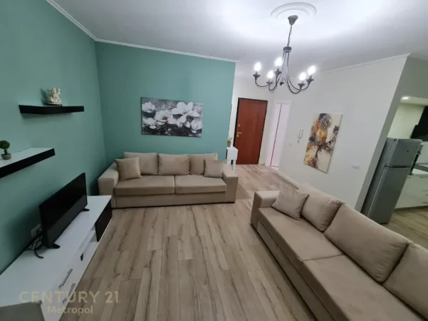 Tirane, jepet me qera apartament 1+1+Ballkon Kati 3, 75 m² 400 € 