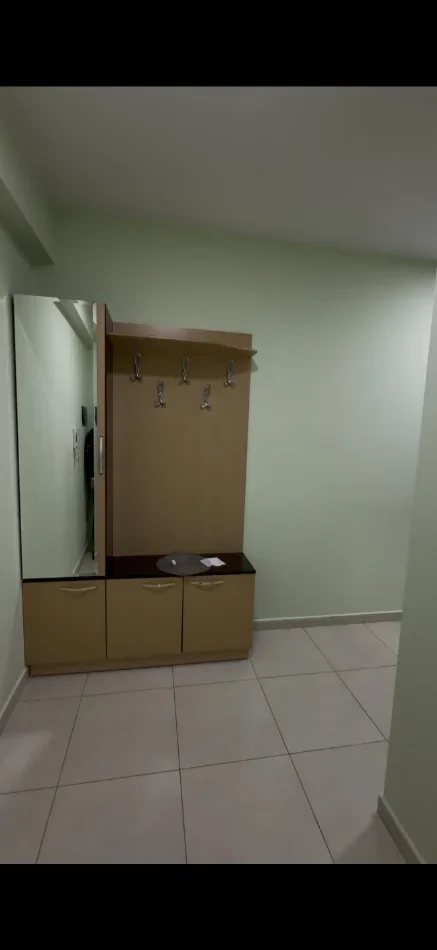 Tirane, jepet me qera apartament 1+1+Aneks+Ballkon Kati 4, 600 €