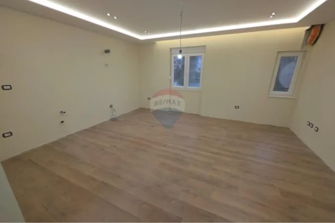 Tirane, shitet apartament 1+1+Ballkon Kati 2, 70 m² 150.000 € (Rruga e Elbasanit)