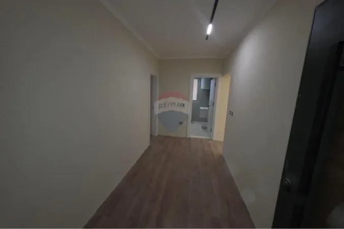 Tirane, shitet apartament 1+1+Ballkon Kati 2, 70 m² 150.000 € (Rruga e Elbasanit)