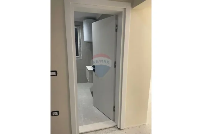 Tirane, shitet apartament 1+1+Ballkon Kati 2, 70 m² 150.000 € (Rruga e Elbasanit)