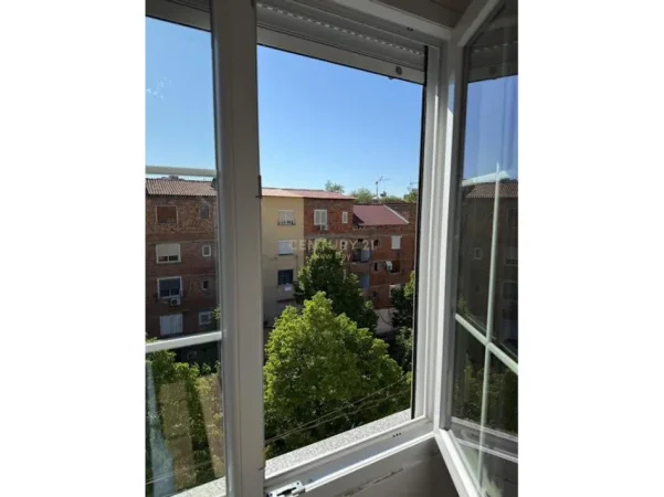 Tirane, shitet apartament 1+1 Kati 5, 69 m² 160.000 € 
