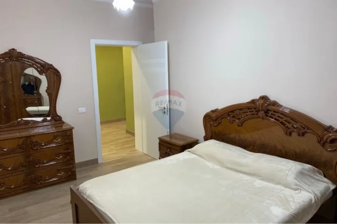 Tirane, shitet apartament 2+1+Ballkon Kati 3, 109 m² 210.000 € (Rruga e Durresit)