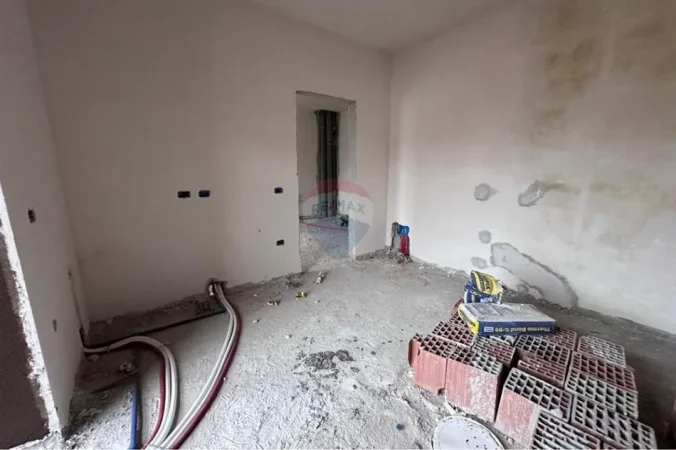 Tirane, shitet apartament , 68 m² 81.729 € 