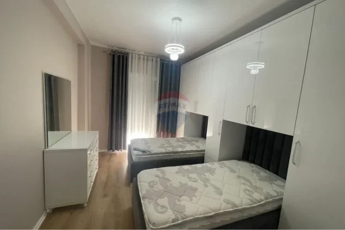 Tirane, shitet apartament , 85 m² 130.000 € (Univers City)