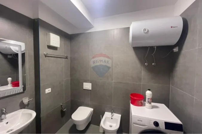Tirane, shitet apartament , 85 m² 130.000 € (Univers City)