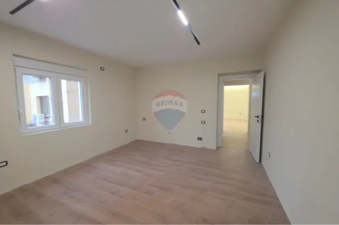 Tirane, shitet apartament , 70 m² 150.000 € (Ambasada Amerikane)