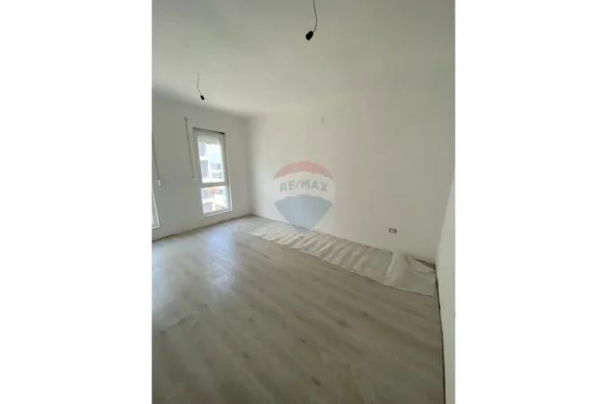 Tirane, shitet apartament duplex , 86 m² 112.000 € (Univers City)
