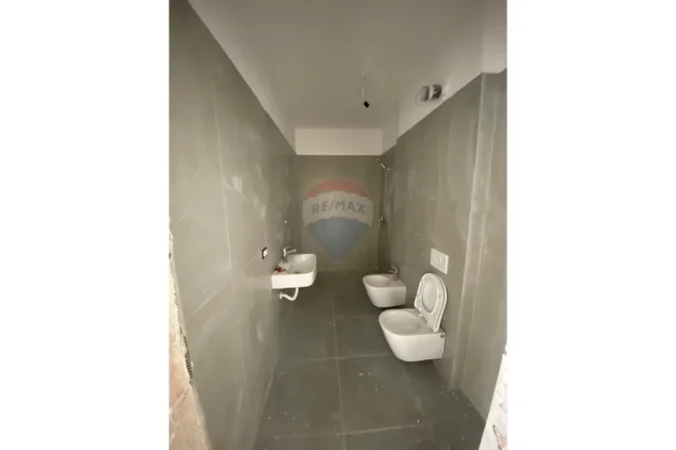 Tirane, shitet apartament duplex , 86 m² 112.000 € (Univers City)