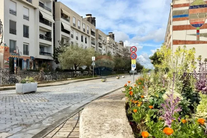 Tirane, shitet garazh | post parkimi , 27 m² 30.000 € 
