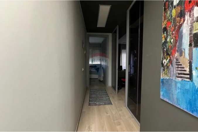 Tirane, shitet apartament , 130 m² 270.000 € 