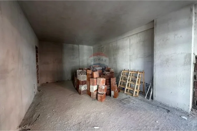 Tirane, shitet apartament , 110 m² 121.500 € 