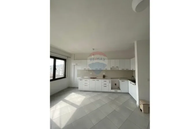 Tirane, shitet apartament , 106 m² 199.000 € 