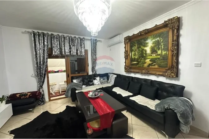 Tirane, shitet apartament , 70 m² 160.000 € 