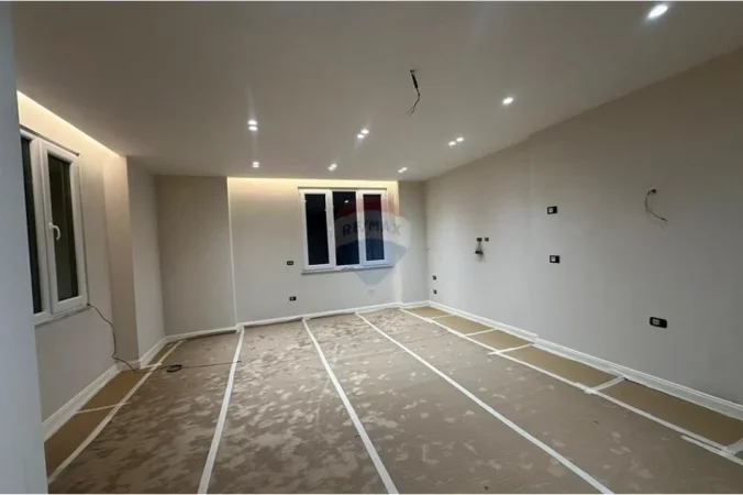 Tirane, shitet apartament , 143 m² 400.001 € 
