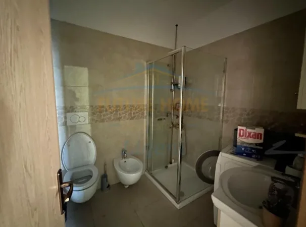Tirane, shitet apartament 2+1+2+Ballkon Kati 7, 107 m² 160.000 € (Unaza e Re)