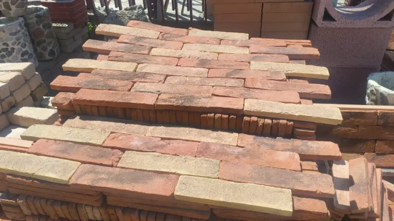 Tirane, shes Tulla shamat të reja dhe të përdorura, oxhaqe, furra, pllaka balte veshjeje, etj 10 €
