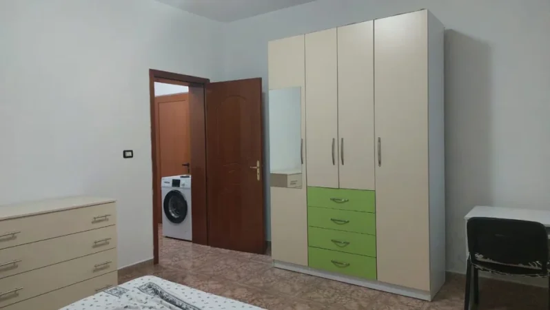 Tirane, jepet me qera apartament 1+1 Kati 2, 60 m² 350 € (Rruga Jordan Misja)
