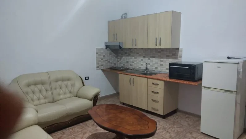 Tirane, jepet me qera apartament 1+1 Kati 2, 60 m² 350 € (Rruga Jordan Misja)